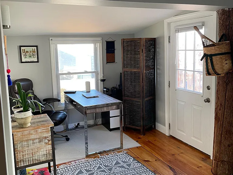 15 Lone Birch St — Photo 8