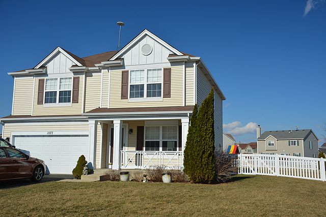 1st image of 1077 Ames Ct