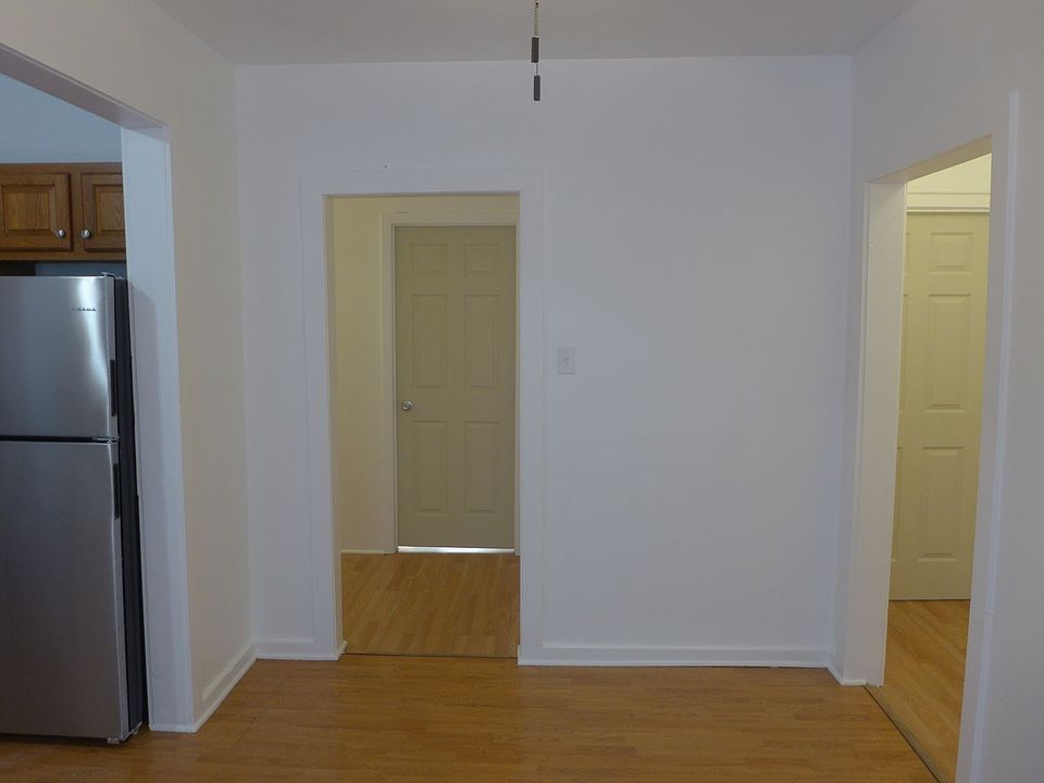 Building Photo 5