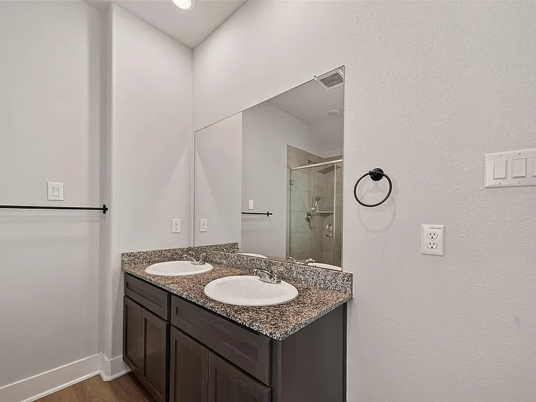 13412 Sun Cay Dr — Photo 33