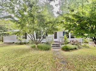 207 Leigh Anne Ln, Horse Shoe, NC 28742