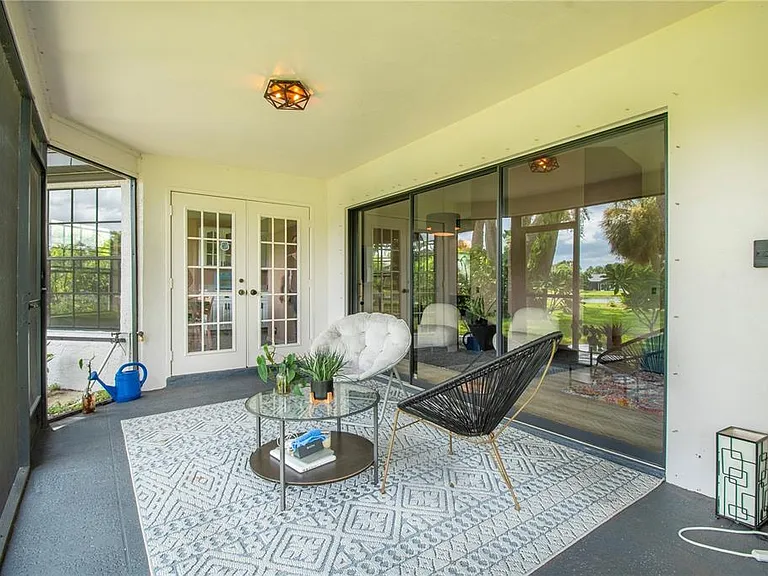 2906 Windridge Dr — Photo 35