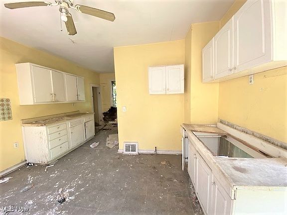2nd image of 9422 Orleans Ave