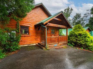124 Baby Bear Trl, Gatlinburg, TN 37738