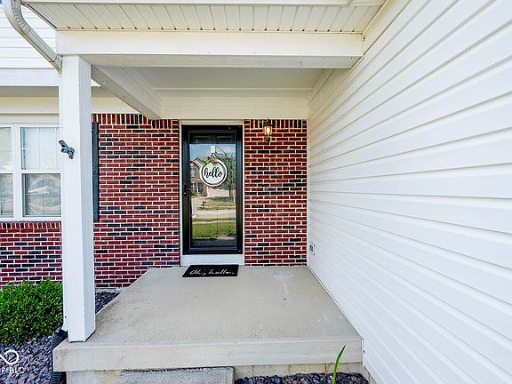3rd image of 5067 Clay Creek Ln