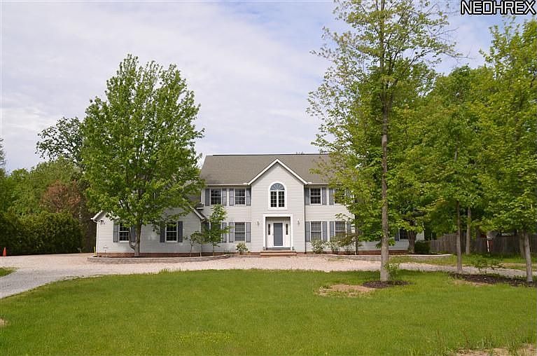 1st image of 10870 Crestwood Dr