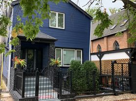 3110 S Racine Ave, Chicago, IL
