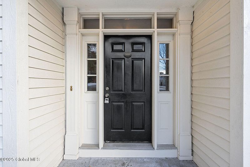 3rd image of 202 Wormer Road