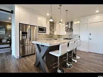 1364 W Stillwater Dr #2020 — Photo 2