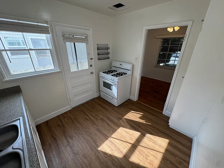 5210 E Broadway #A — Photo 5