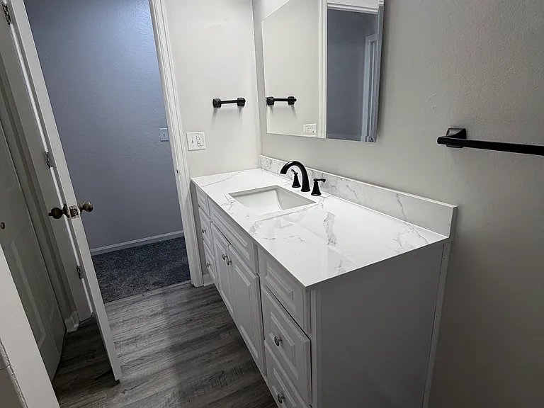 5544 Cresthaven Ln #C — Photo 14