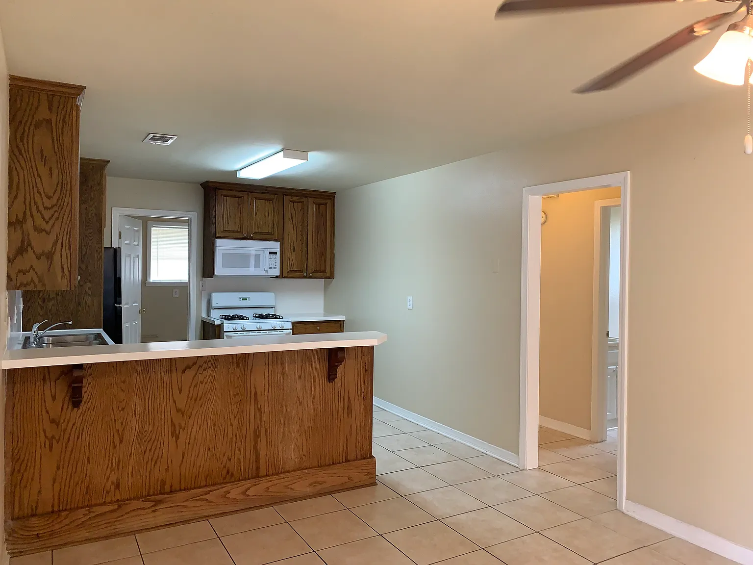 2 bed, 800 sqft, $1,115 — Photo 4