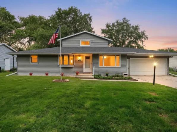 1248 April Ln, Green Bay, WI 54304