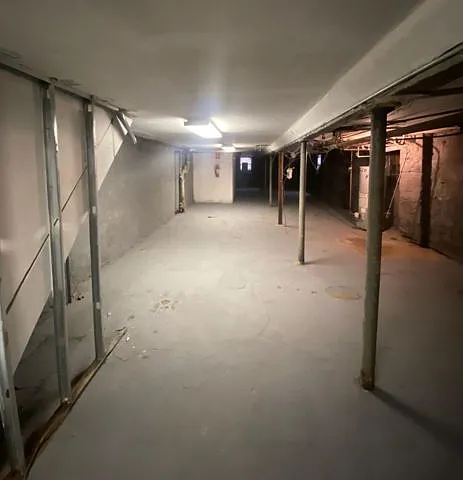 Building Photo 3