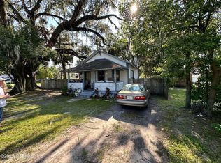 107 S Pine Ave, Green Cove Springs, FL 32043