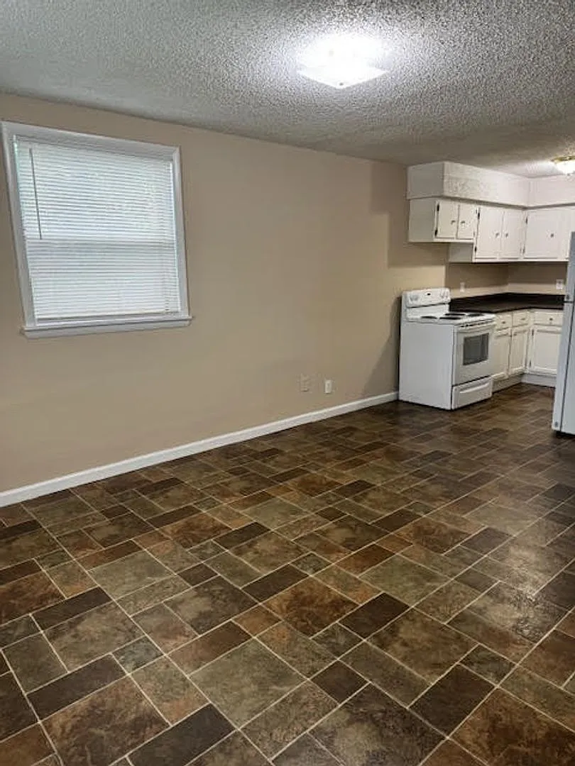 405 Myrtle Street — Photo 4