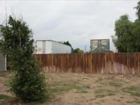 3095 Arizona Ave, San Bernardino, CA 92407