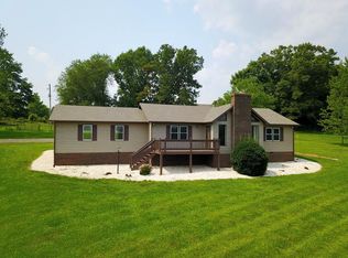550 Sunny Cove Ln, Hillsville, VA 24343