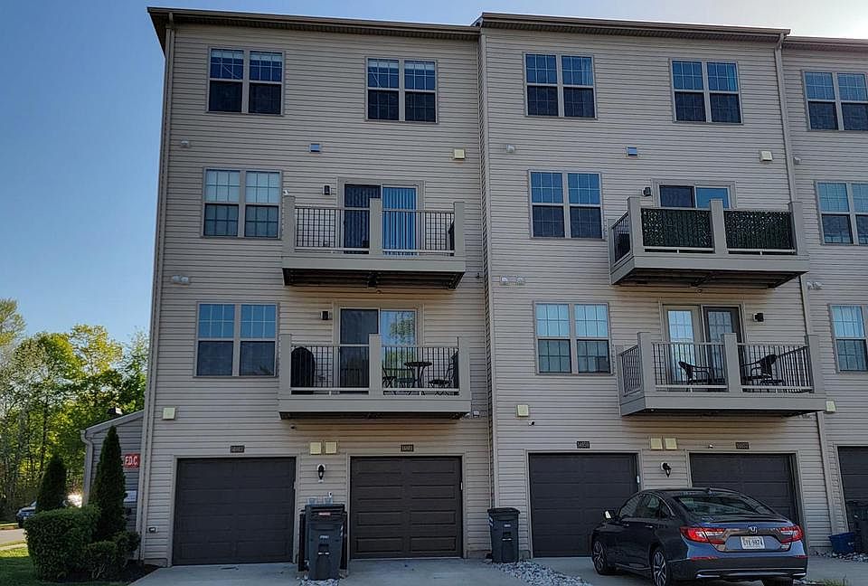 1st image of 14861 Chrysler Ct #25