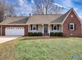 576 Charity Ln, Hazel Green, AL 35750