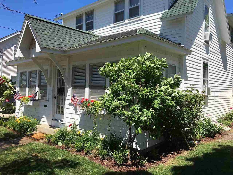 1st image of 113 E Garfield Ave
