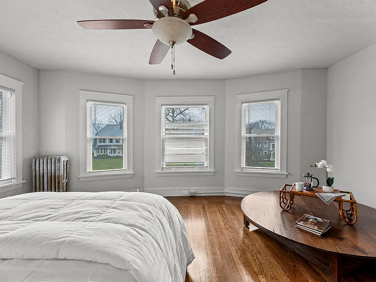 2277 S Overlook Rd — Photo 41