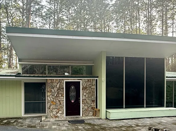 380 N Bethesda Rd, Southern Pines, NC 28387