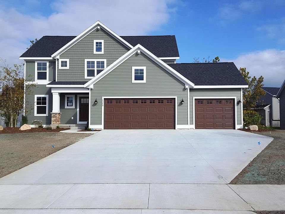 1st image of 3369 Camrose Dr #17