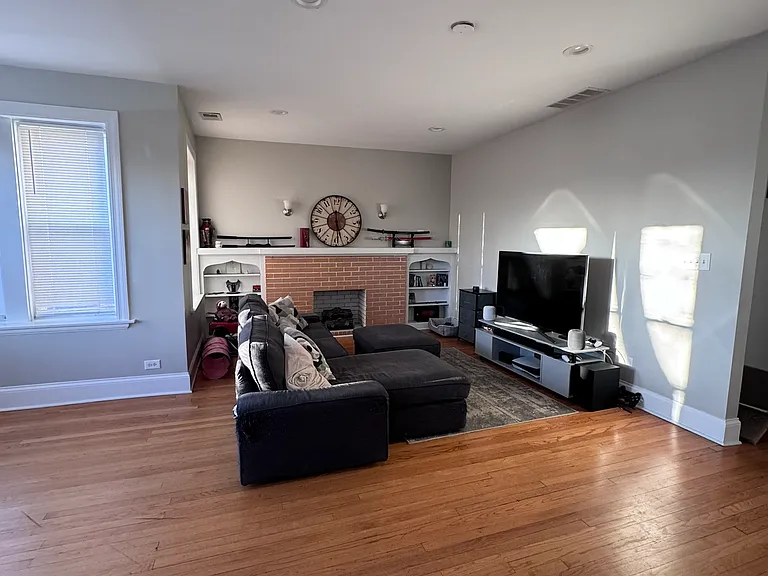 4655 N Drake Ave #2 — Photo 4