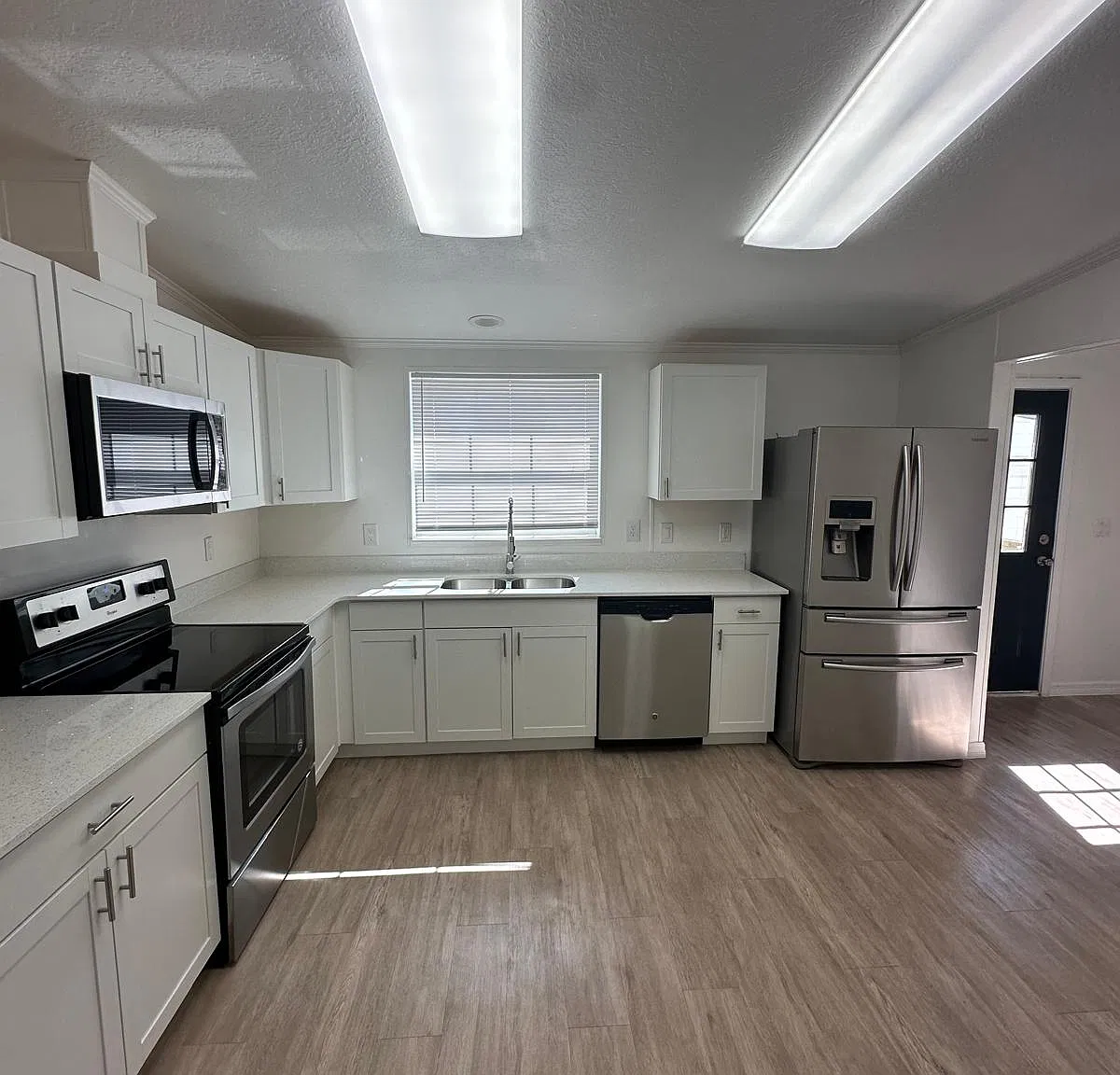 3 bed, 1528 sqft, $1,890 — Photo 4