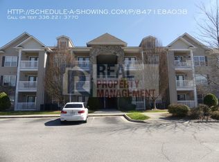 7100 W Friendly Ave UNIT 106, Greensboro, NC 27410