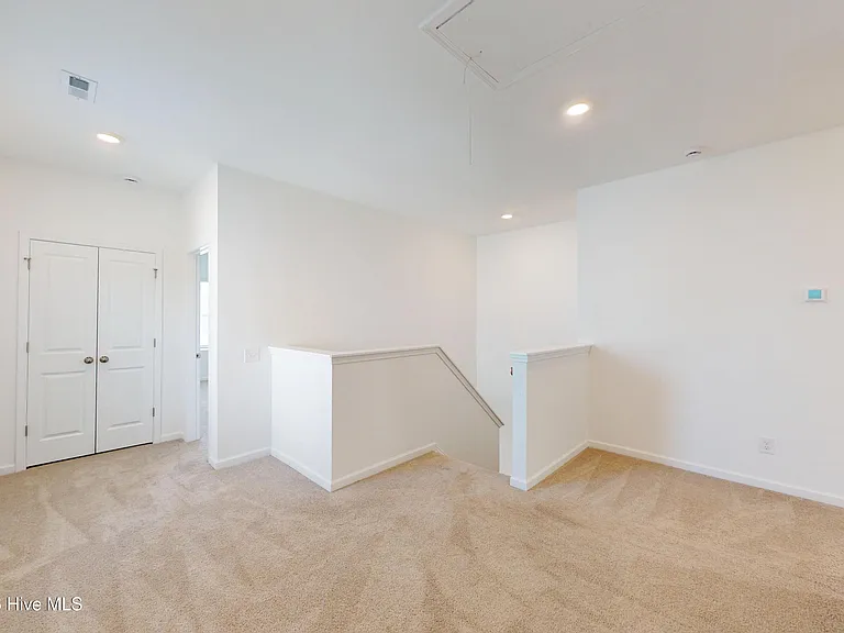 154 Caulfield Rd — Photo 11