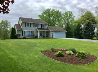 519 Brixton Trl, Webster, NY 14580