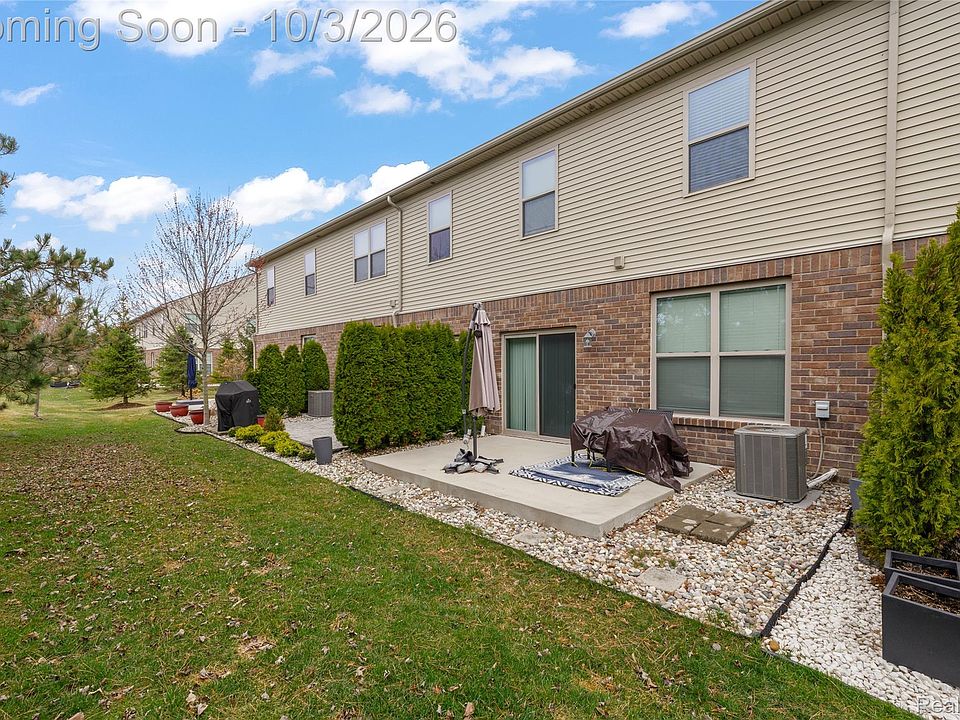 23116 Clarewood St, photo 27