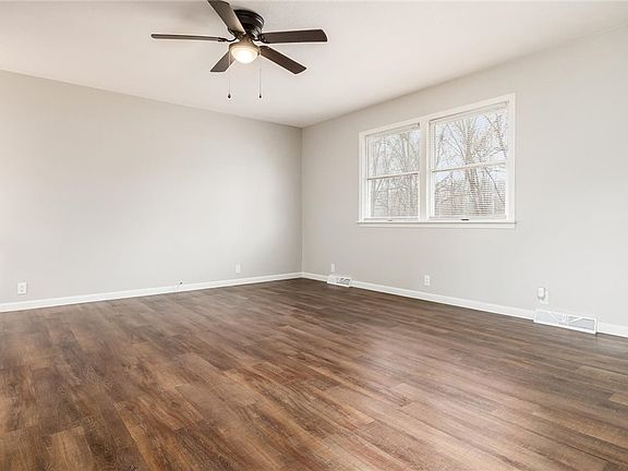 2nd image of 5600 Foxfire Dr
