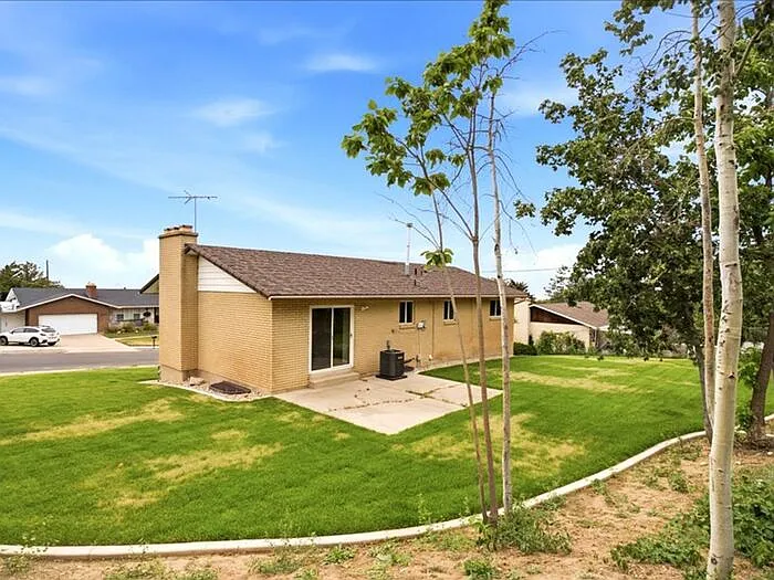 3483 S 100 W — Photo 28