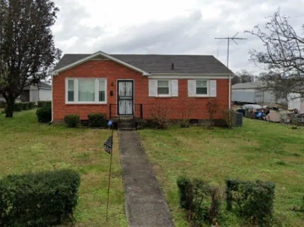 609 C L Manier St, Lebanon, TN 37087