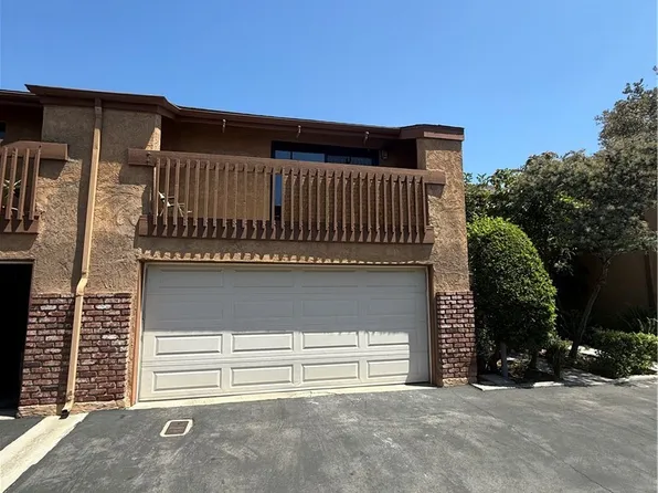2286 Pacific Ave APT D, Costa Mesa, CA 92627