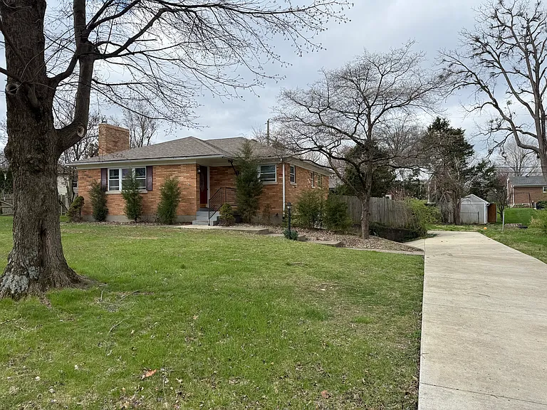 5400 Saint Gabriel Ln — Photo 9