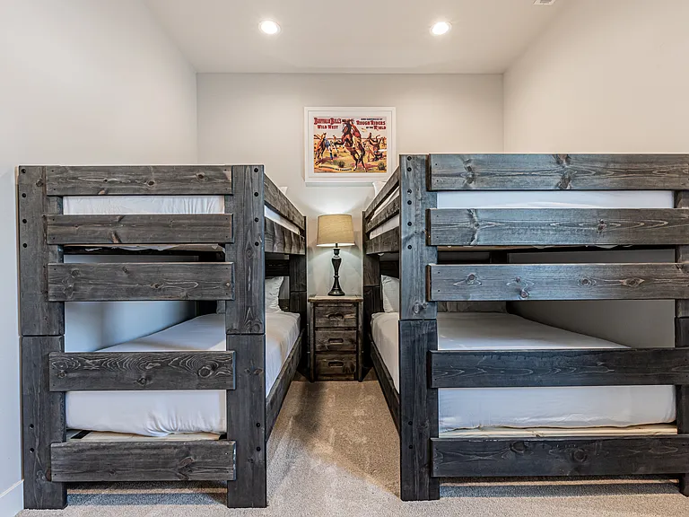 Lower Level - Bunkroom #4 - Twin over Twin & Full over Full