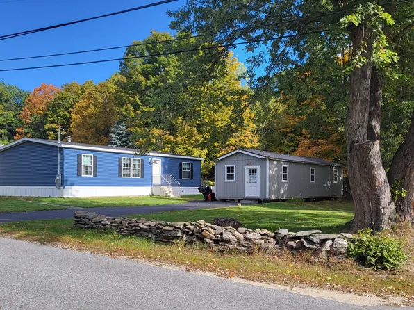 31 Nichol Street, Paris, ME 04281