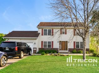 20944 Hydra Ct, Lakeville, MN 55044
