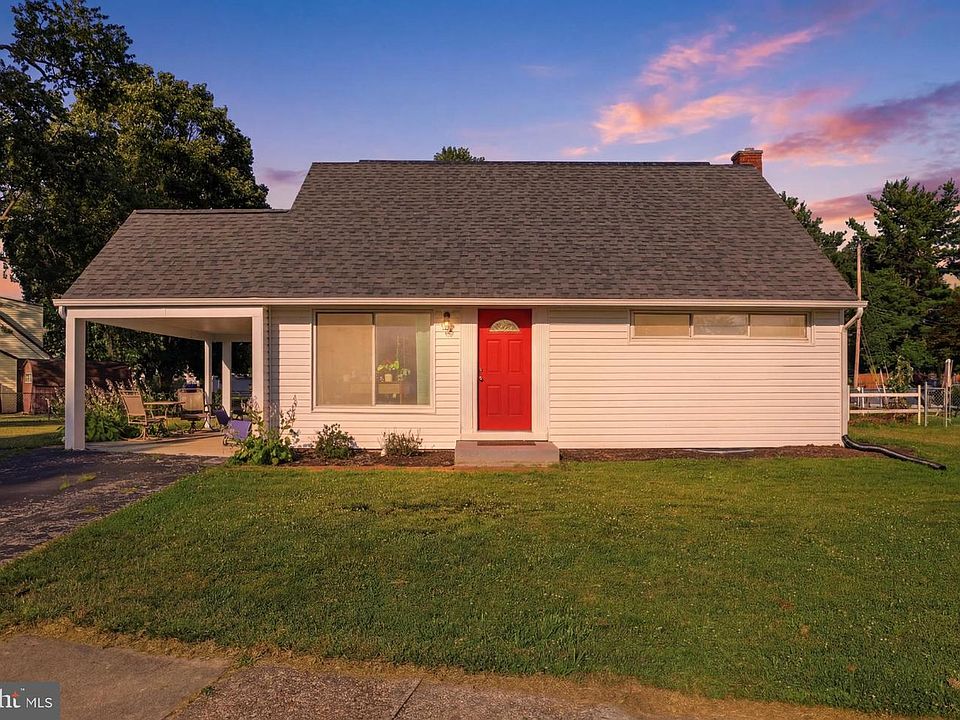 1st image of 141 Stony Brook Dr