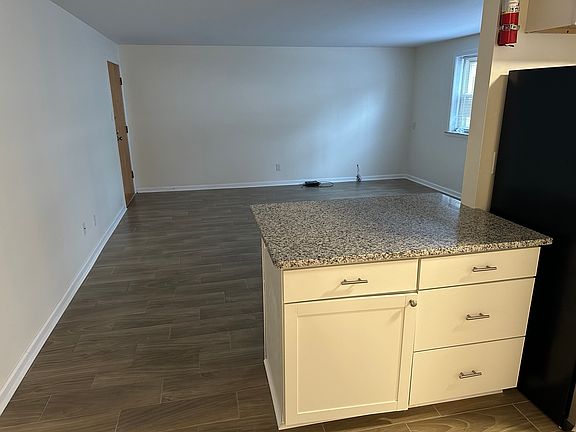 4th image of 6190 Guilford Ave #2