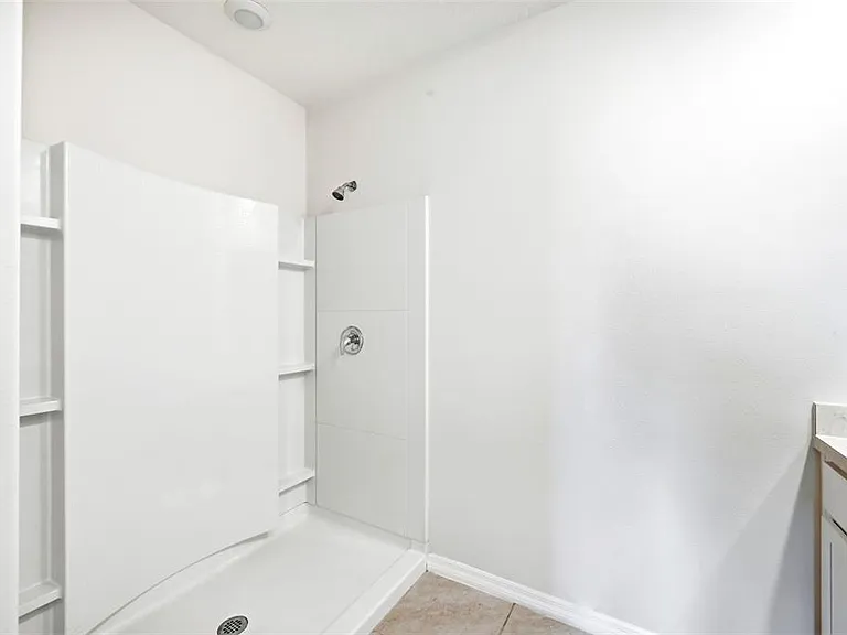 2725 Dumont Ln — Photo 24