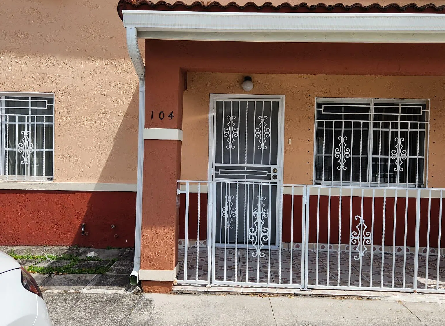 2 bed, 960 sqft, $2,500 — Photo 1