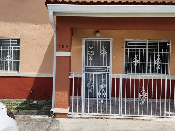 6835 W 36th Ave Unit 104, Hialeah, FL 33018