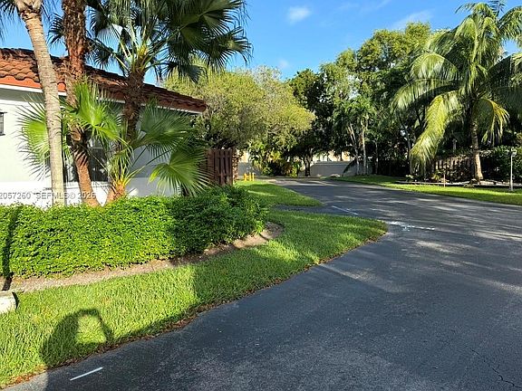 5th image of 5758 NW 97th Pl