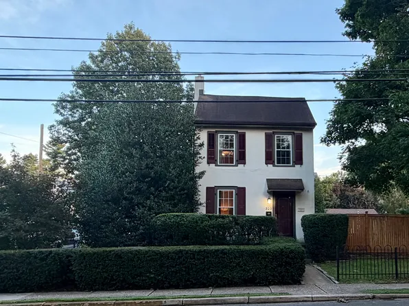 320 E Court St, Doylestown, PA 18901