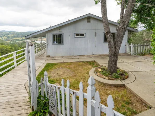 4855 Bay View Dr, Copperopolis, CA 95228